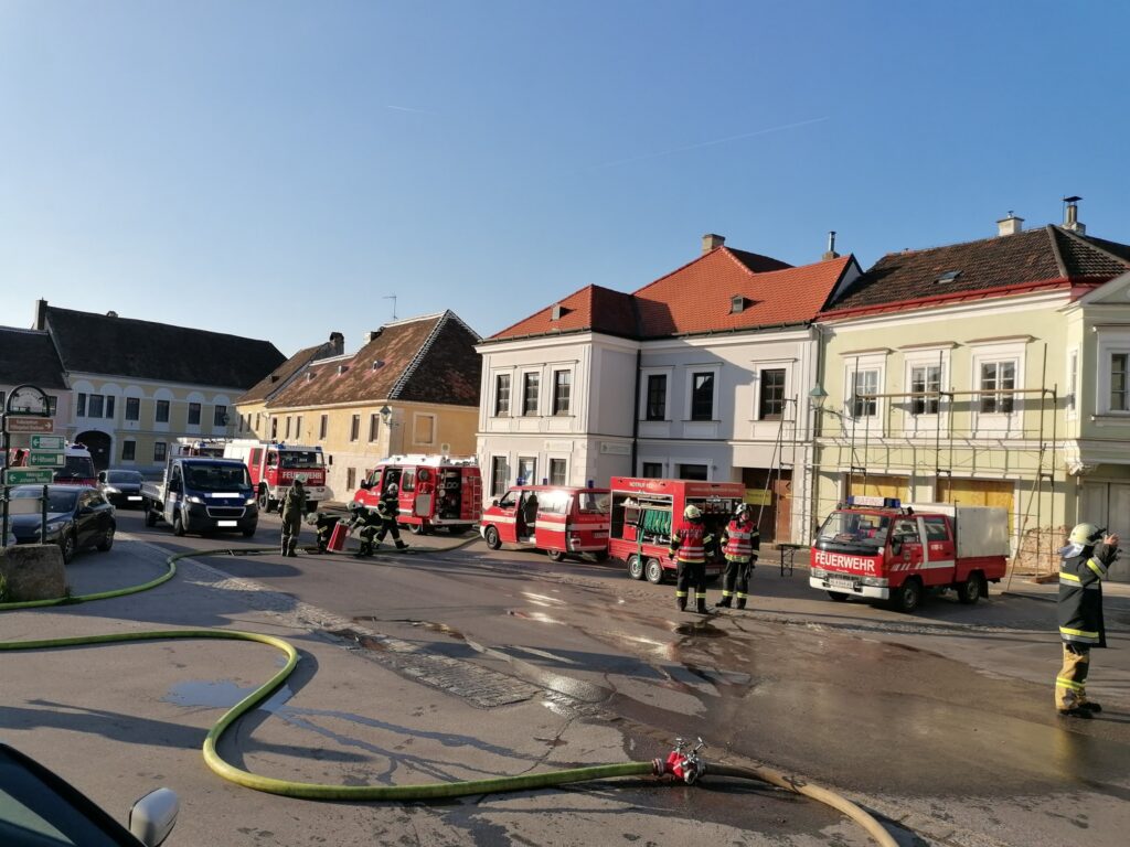 B2 – Gebäudebrand klein – in Pulkau