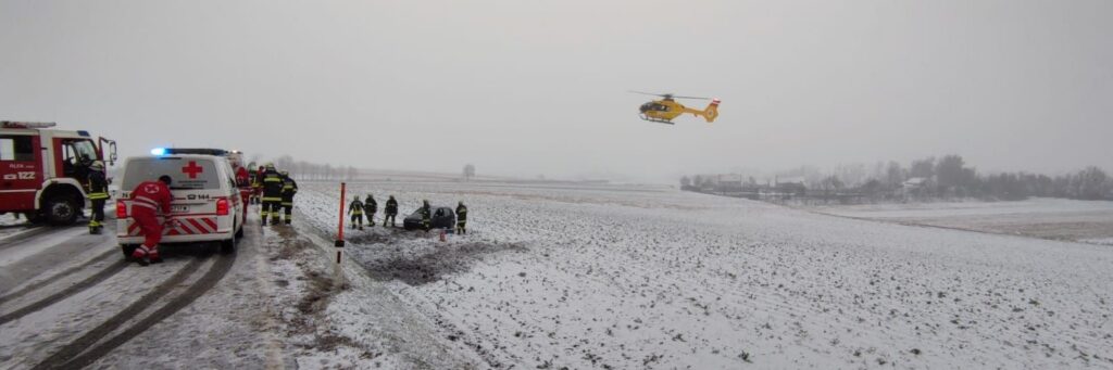 T2 – Verkehrsunfall mit einer eingeklemmten Person