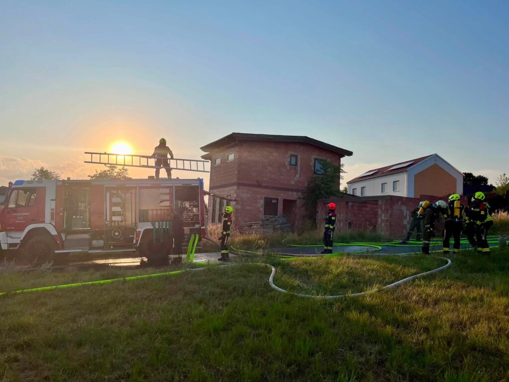 Gesamtübung – Rettung aus Rohbau